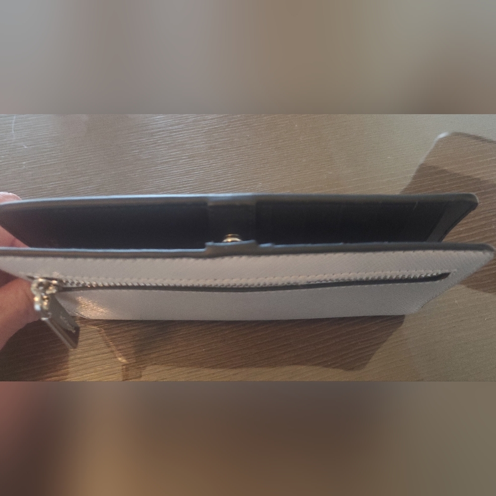 KATE SPADE Wallet - Picture 6 of 7